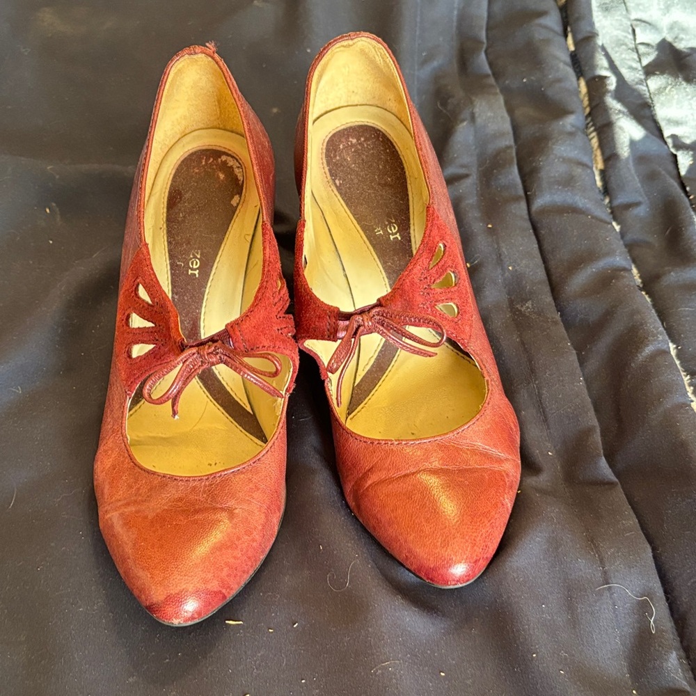 Naturalizer Red Heels with Bow Accent